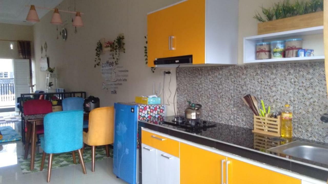 Homestay Wahyudi 1 Syariah Tlekung Экстерьер фото